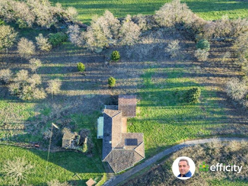 Maison - 222 m² - 5 pièces