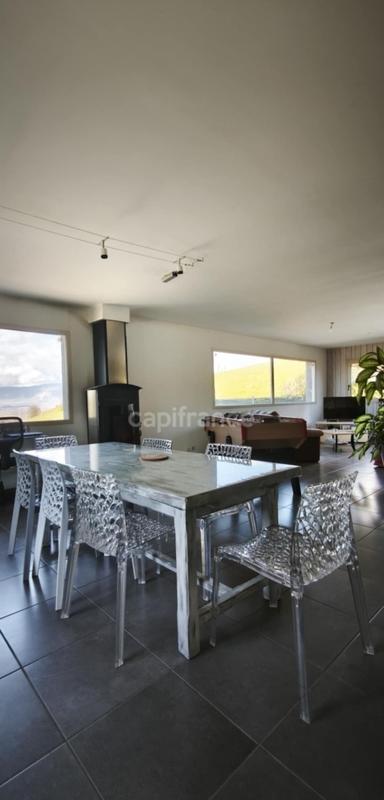 Maison - 157 m² - 5 pièces