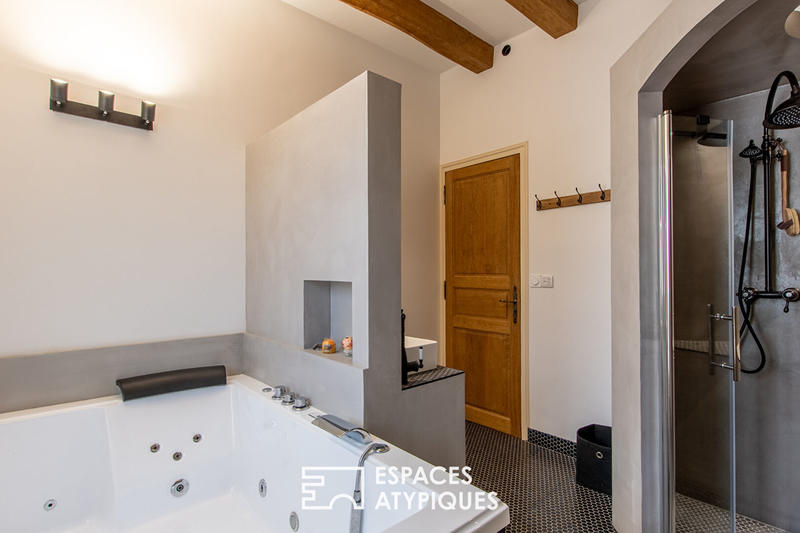 Maison - 279 m² - 7 pièces