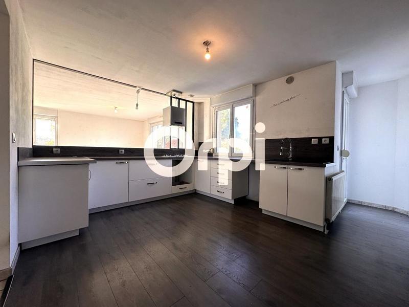 Maison - 177 m² - 7 pièces