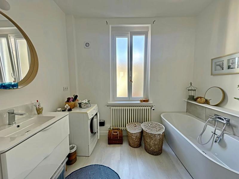 Maison - 96 m² - 4 pièces