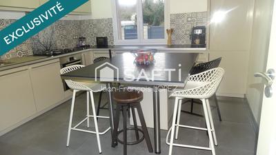 Maison - 157 m² - 7 pièces