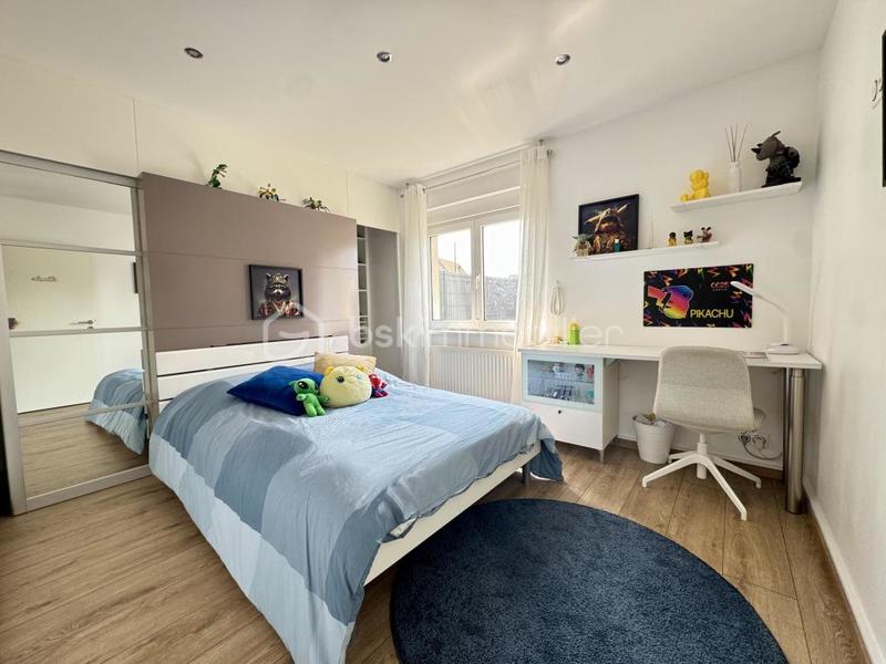 Maison - 211 m² - 6 pièces