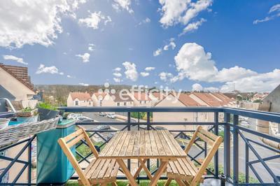 Appartement - 100 m² - 5 pièces