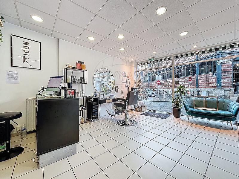 Local commercial - 107 m² - 4 pièces