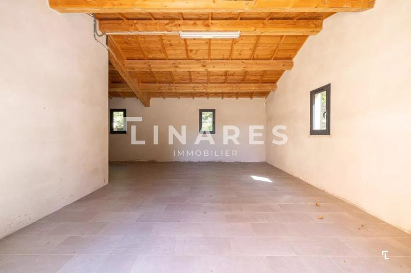 Maison - 185 m² - 5 pièces