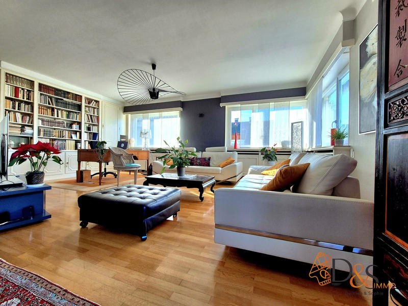 Maison - 177 m² - 7 pièces