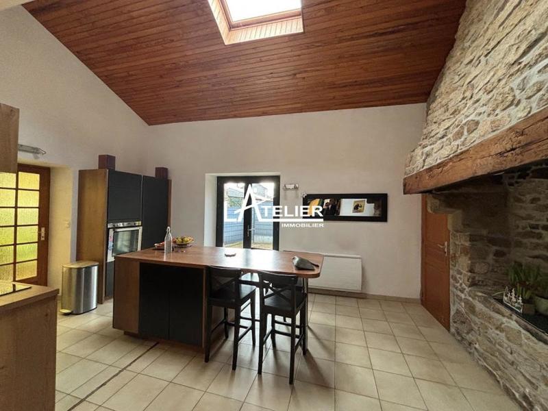 Maison - 159 m² - 8 pièces