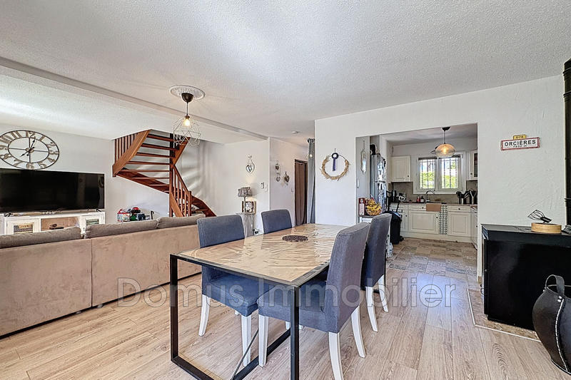 Maison - 92 m² - 4 pièces