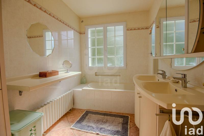 Maison - 136 m² - 6 pièces