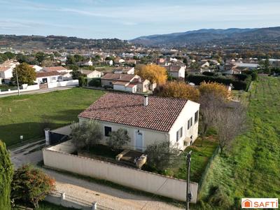 Maison - 112 m² - 4 pièces