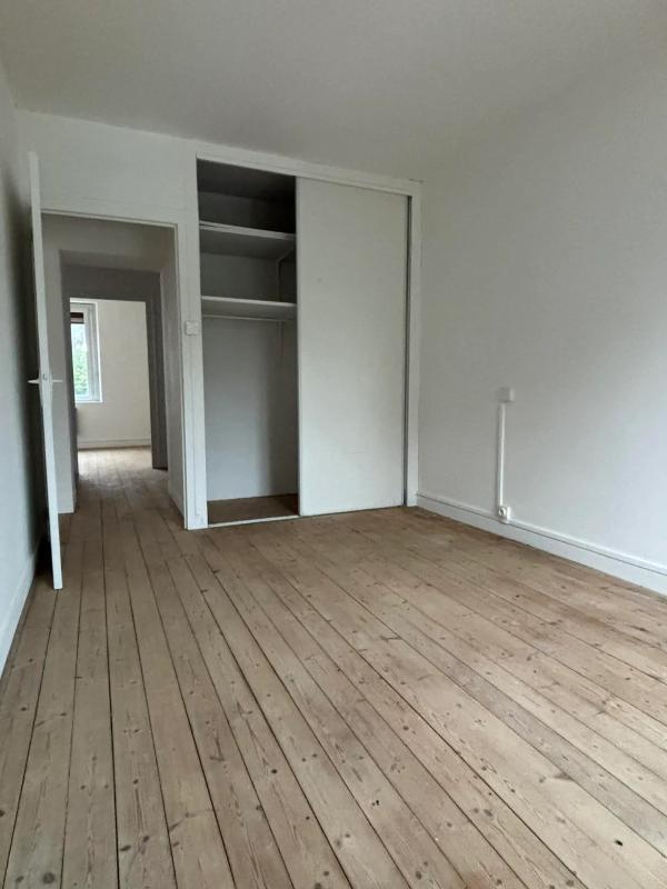 Maison - 94 m² - 5 pièces