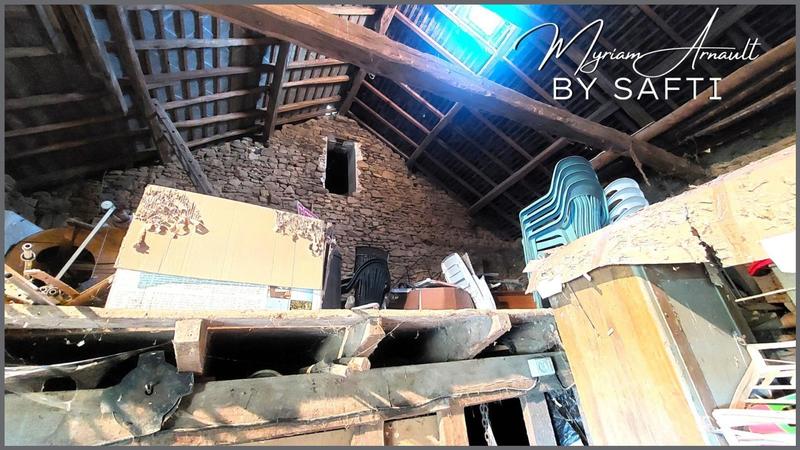 Maison - 257 m² - 11 pièces