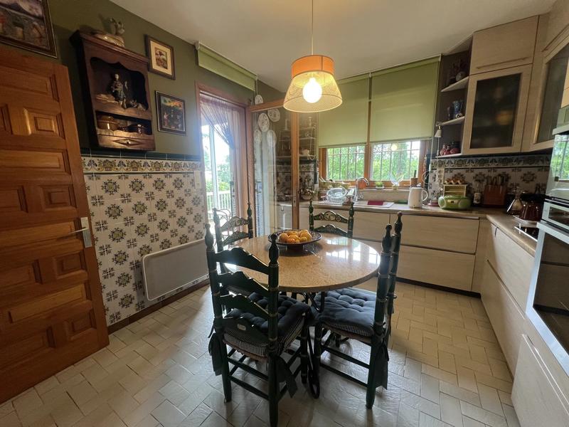 Maison - 288 m² - 7 pièces