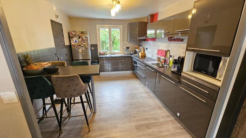 Maison - 122 m² - 5 pièces