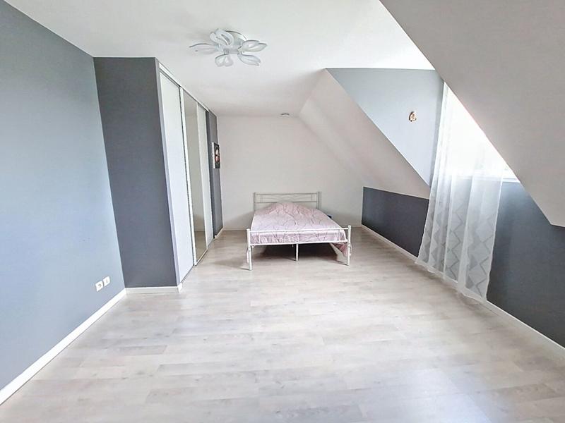 Maison - 327 m² - 9 pièces