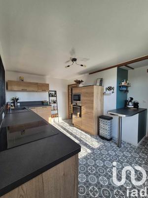 Maison - 160 m² - 8 pièces