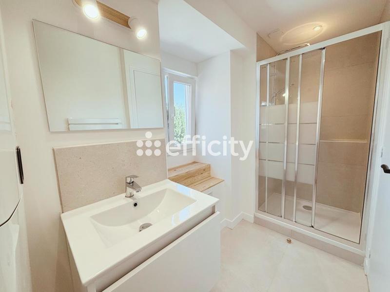 Maison - 84 m² - 4 pièces