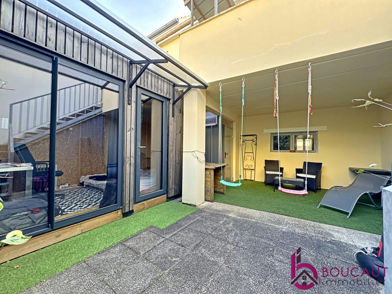 Maison - 104 m² - 4 pièces