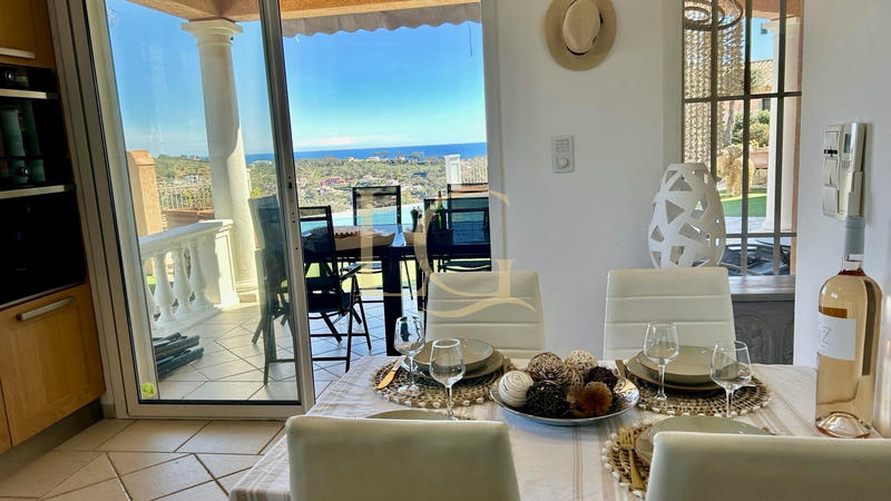 Villa - 147 m² - 5 pièces