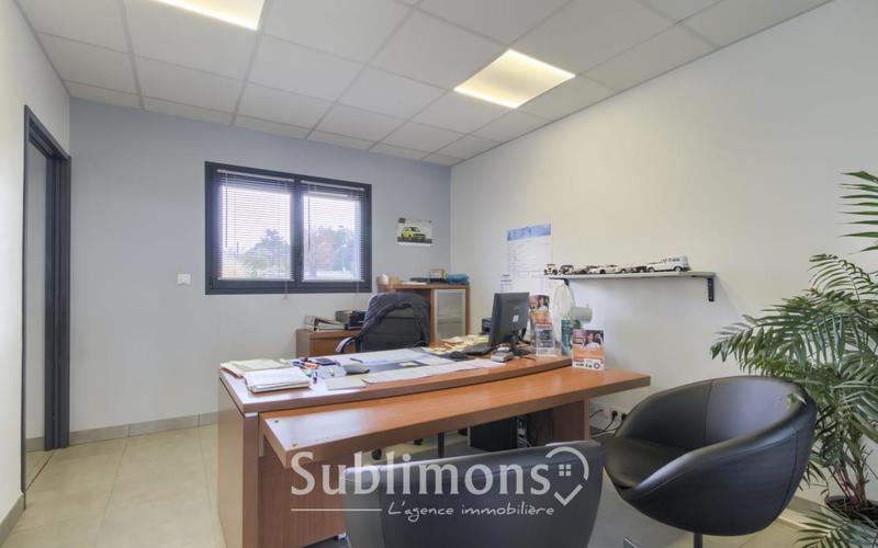 Fonds de commerce - Véhicules - 236 m²