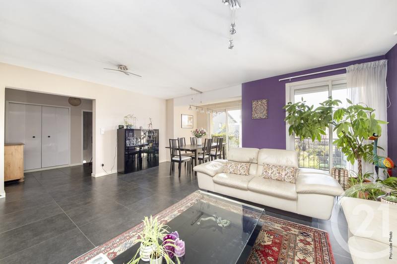 Maison - 192 m² - 7 pièces