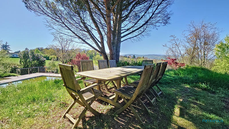 Maison - 139 m² - 5 pièces