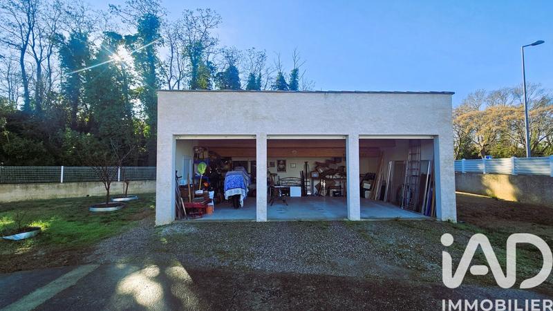 Maison - 205 m² - 8 pièces