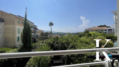 Appartement - 82 m² - 4 pièces