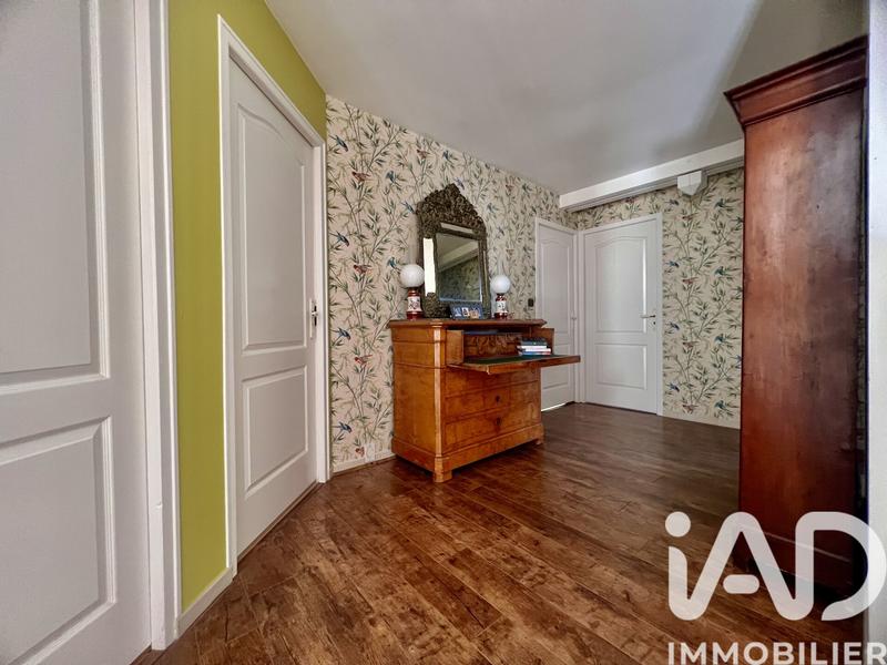 Maison - 185 m² - 6 pièces