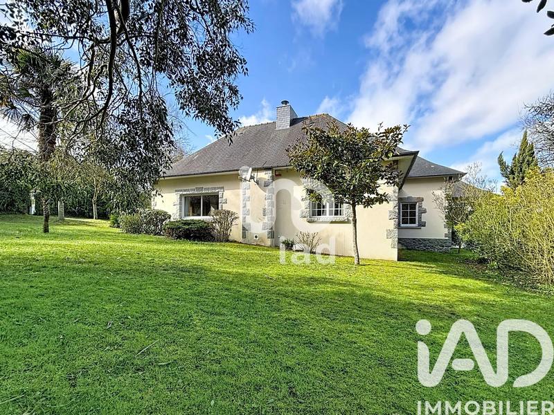 Maison - 320 m² - 10 pièces