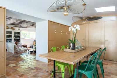 Maison - 230 m² - 4 pièces