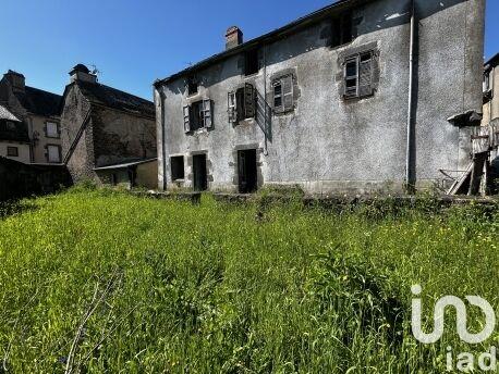 Maison - 330 m² - 6 pièces