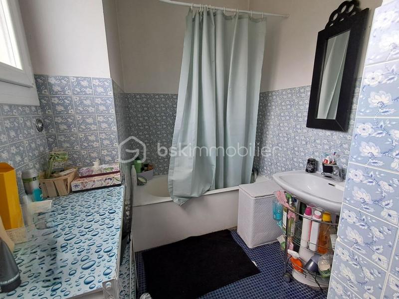 Maison traditionnelle - 140 m² - 6 pièces