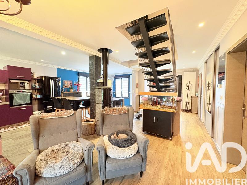 Maison - 146 m² - 7 pièces