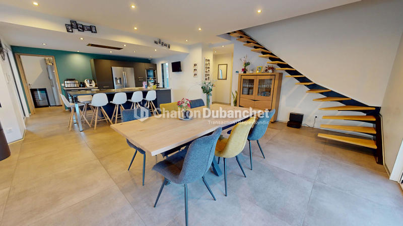 Villa - 160 m² - 7 pièces