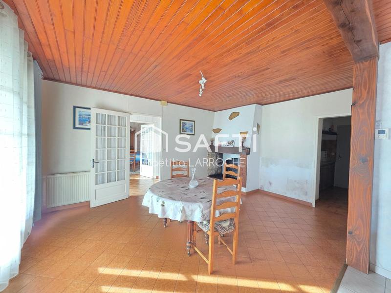 Maison - 225 m² - 10 pièces