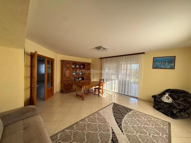 Maison - 312 m² - 12 pièces