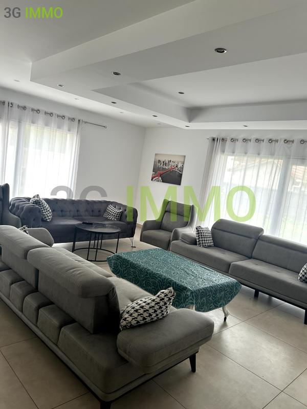 Maison - 168 m² - 5 pièces