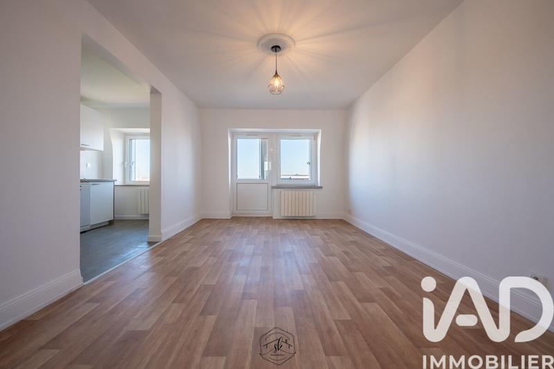 Appartement - 90 m² - 4 pièces