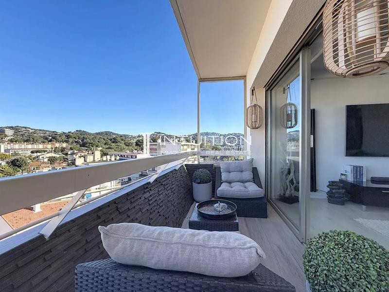 Appartement - 85 m² - 3 pièces