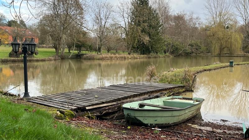 Maison - 494 m² - 13 pièces