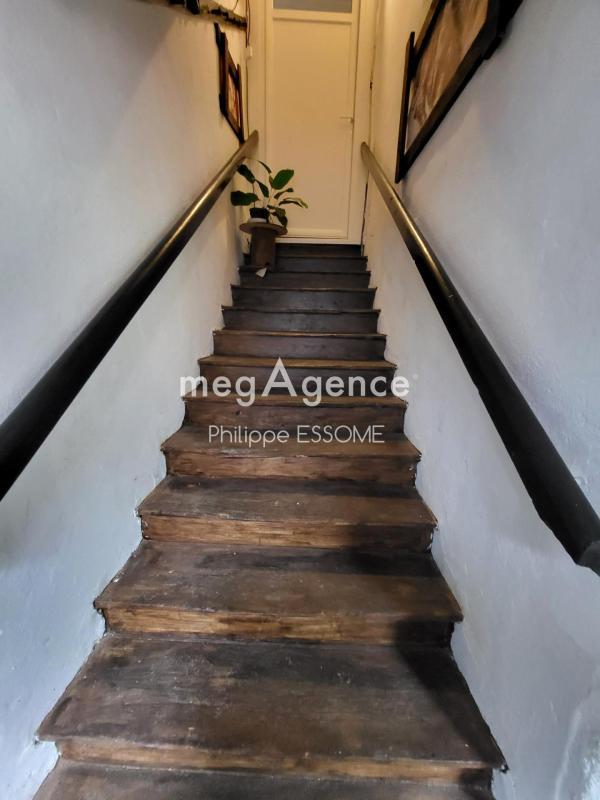 Corps de ferme - 300 m² - 8 pièces