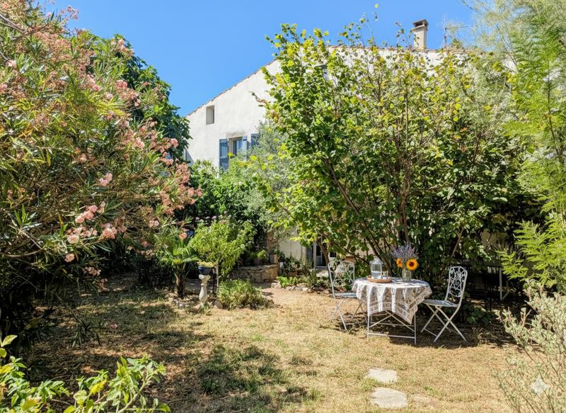 Propriété - 300 m² - 9 pièces