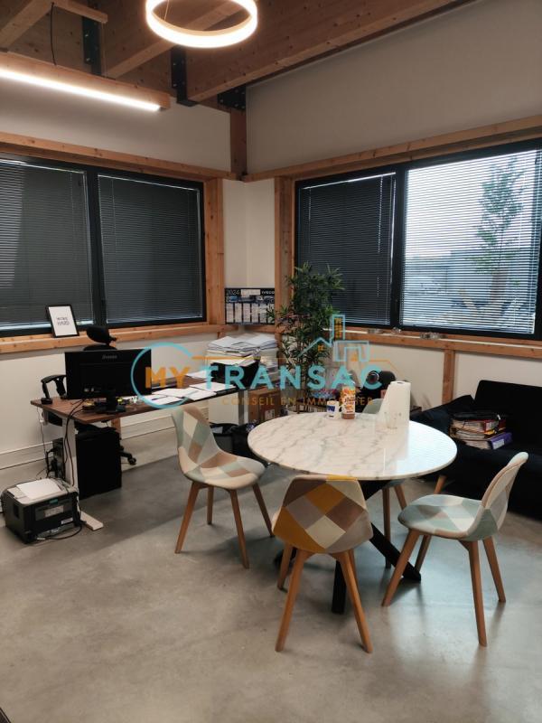 Local d'activités - 1 032 m²