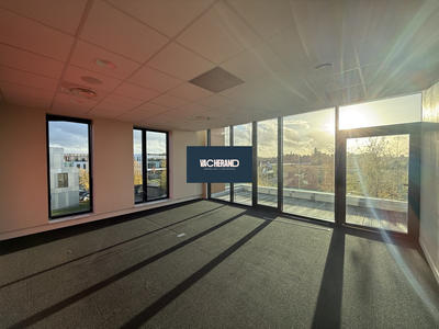 Bureau - 331 m²