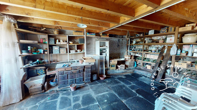 Maison - 110 m² - 9 pièces