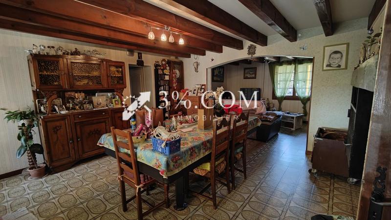 Propriété - 186 m² - 6 pièces