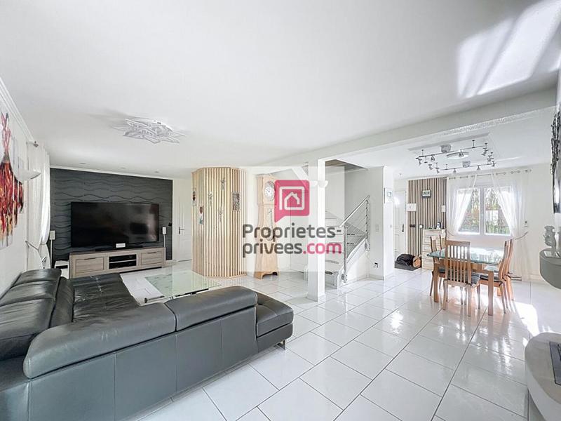 Maison - 167 m² - 7 pièces