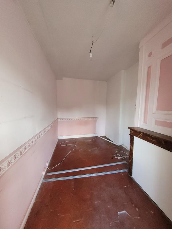 Maison ancienne - 210 m² - 7 pièces